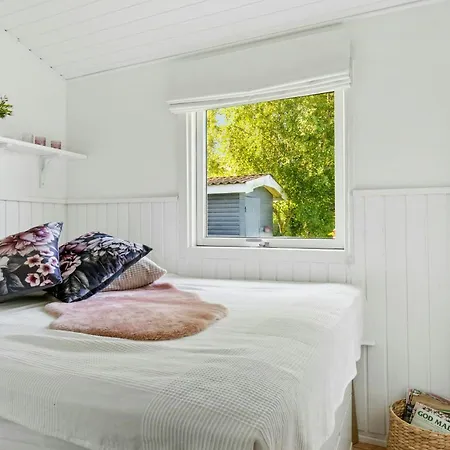 Charming Close To And Forest Сasa de vacaciones Slagelse