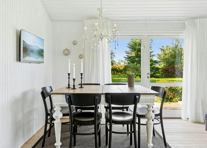 Charming Close To And Forest * Слагельсе